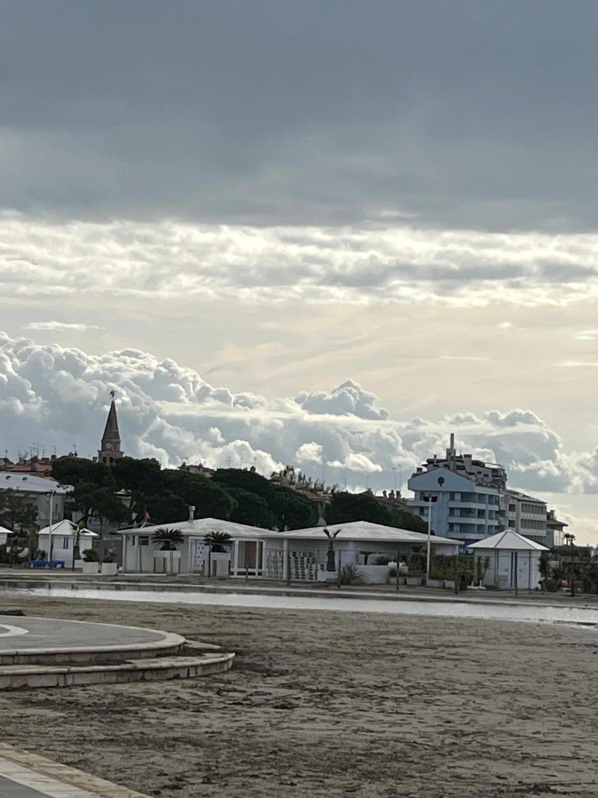 Grado Laguna Apartment エクステリア 写真